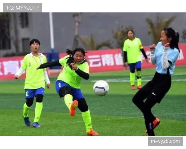 英超与教育部联合推出“校园足球教练员培养计划” 英超与教育部联合推出“校园足球教练员培养计划”